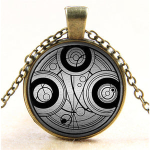 Nuovo film Steampunk fatto a mano nel Regno Unito Dr Doctor Who Bomb collana in bronzo vetro argento gioielli con ciondolo uomo donna regalo HZ1 