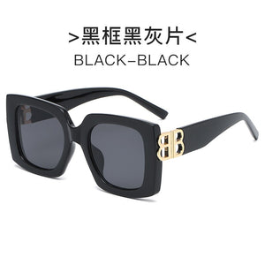 Style Classic Retro Sunglasses Women Oversize Square Men Frame Hollow out Sun Glasses Ladies Lens Sunglasses Oculos UV400