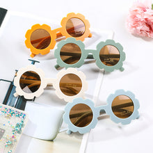 Load image into Gallery viewer, Sun Flower Round Cute kids sunglasses UV400 for Boy girls toddler Lovely baby sun glasses Children Oculos de sol
