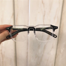 Carica l'immagine nel visualizzatore di Gallery, New Sunglasses Fashion Men And Women Jumping Di Hip Hop Couple Glasses Super Fire Retro Sunglasses