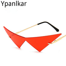 Load image into Gallery viewer, Triangle Personality Sunglasses Men&#39;s and Women&#39;s Show Sunglasses Street Shooting Hip Hop Sunglasses