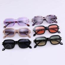 Load image into Gallery viewer, Women Eyewear Vintage Rectangle Sunglasses Classic Rectangular Shades UV400 Sun Glasses Men Eyeglasses