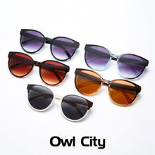 Carica l'immagine nel visualizzatore di Gallery, Women Retro Outdoor Oval Sunglasses Gradient Korean Round  Driving Sun Glasses Unisex UV400 Big Oculos feminino UV400