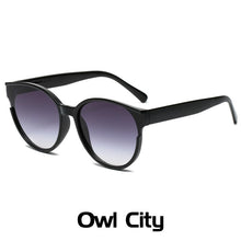 Carica l'immagine nel visualizzatore di Gallery, Women Retro Outdoor Oval Sunglasses Gradient Korean Round  Driving Sun Glasses Unisex UV400 Big Oculos feminino UV400