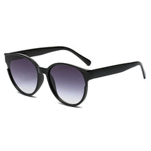 Carica l'immagine nel visualizzatore di Gallery, Women Retro Outdoor Oval Sunglasses Gradient Korean Round  Driving Sun Glasses Unisex UV400 Big Oculos feminino UV400