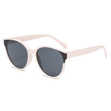 Carica l'immagine nel visualizzatore di Gallery, Women Retro Outdoor Oval Sunglasses Gradient Korean Round  Driving Sun Glasses Unisex UV400 Big Oculos feminino UV400