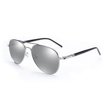 Carica l'immagine nel visualizzatore di Gallery, Women's Pilot Polarized Sunglasses Men Women Driving Sun Glasses For Man Alloy Vintage Shades Female Fishing Goggles UV400