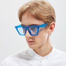 Load image into Gallery viewer, cat eye small frame sunglasses, handsome personality, flying wing lens sunglasses, couples and teenagers