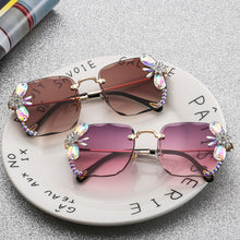 Load image into Gallery viewer, design diamond Butterfly Frameless sunglasses women men  brand sun glasses Square metal frame glasses uv400