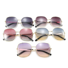 Carica l&#39;immagine nel visualizzatore di Gallery, big frame sunglasses set auger personality glasses female street snap tide sunglasses