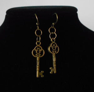 New fashion flash earrings for women gifts jewelry Drop Earrings Metal Vintage Lock Hyperbole Hiphop/Rock