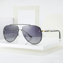 Carica l&#39;immagine nel visualizzatore di Gallery, lady polarizer TAC1.1 sunglasses for outdoor drive tide sunglasses