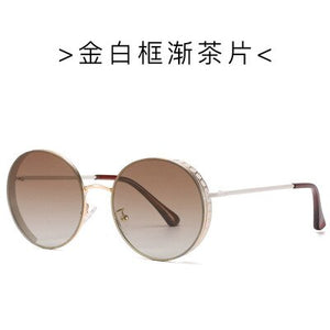 Nueva ronda de gafas de sol europeo y americano anteojos de sol de moda para mujeres con gafas de sol con montura de metal