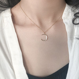 New Fashion Sweet Moon  Silver Plated  Jewelry Temperament Crescent Clavicle Chain Pendant Necklaces