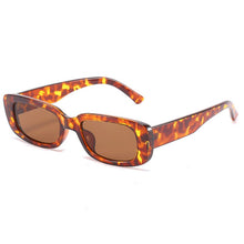 Carica l&#39;immagine nel visualizzatore di Gallery, OEC CPO Small Square Sunglasses Women Plastic Frame Orange Gradient Sunglasses Female Trendy Brand Designer Eyeglasses UV400