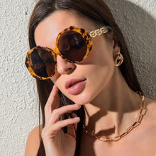 Carica l&#39;immagine nel visualizzatore di Gallery, OIMG Big Frame Polygonal Ladies Sunglasses Retro Street Shooting Sunglasses Trend Men and Women 2023 Sunglasses