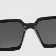 Load image into Gallery viewer, ONEVAN 2023 Square Sunglasses Men  Brand Designer Men Eyeglasses  Retro  UV400 Gafas De Sol Hombre