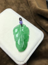 Carica l&#39;immagine nel visualizzatore di Gallery, Only One ! Natural Ice Chalcedony Leaf Amulet Pendant Necklace Sweater Chain  Jadeite JADE   Wholesale