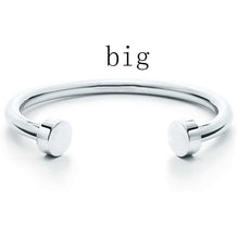 Carica l'immagine nel visualizzatore di Gallery, Original TIFF Sterling Silver 925 High Quality Charm Bracelet Engraved Inscription FOR Woman Original Model Production