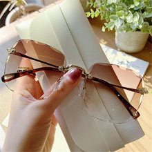 Load image into Gallery viewer, Oulylan 2023 sin montura gafas de sol mujer Marca Diseño de gafas de sol de moda azul Rosa gafas tonos UV400