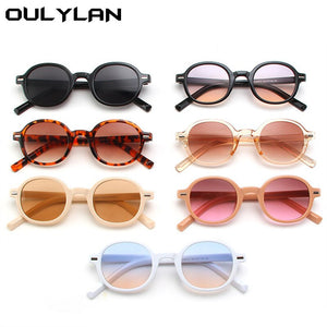 Oulylan Occhiali da sole ovali neri classici per le donne Occhiali da sole rotondi alla moda da uomo Occhiali da guida all'aperto Occhiali sfumati UV400 