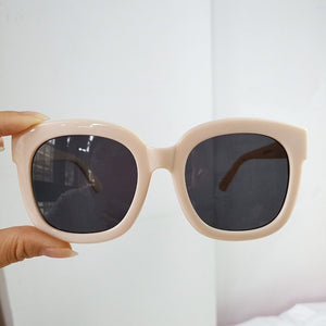 Oulylan Oversized Square Sunglasses Women Men  Designer Shades Eyewear Vintage Sun Glasses UV400 Colored Glasses Black