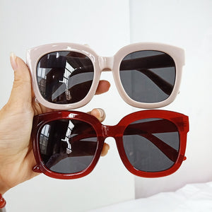 Oulylan Oversized Square Sunglasses Women Men  Designer Shades Eyewear Vintage Sun Glasses UV400 Colored Glasses Black