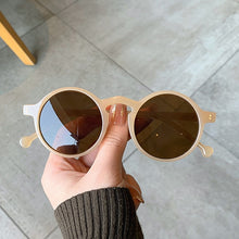 Load image into Gallery viewer, Oulylan Retro Round Sunglasses Women Men Classic Brand Leopard Green Sun Glasses Shades Ladies UV400 Sunglass Oval Eyewear