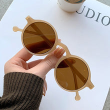 Load image into Gallery viewer, Oulylan Retro Round Sunglasses Women Men Classic Brand Leopard Green Sun Glasses Shades Ladies UV400 Sunglass Oval Eyewear