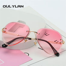 Carica l&#39;immagine nel visualizzatore di Gallery, Oulylan Rimless Sunglasses Women Brand Designer Sun Glasses Gradient Shades Cutting Lens Ladies Frameless Metal Eyeglasses UV400