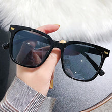 Load image into Gallery viewer, Oulylan Trendy Polarized Sunglasses Men Black Square Sun Glasses Women  Design Vintage Outdoor Eyewear Shades UV400