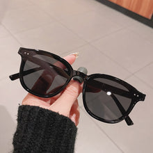 Load image into Gallery viewer, Oulylan Vintage Sunglasses Women Men Brand Designer Black Sun Glasses Retro Sunglass Ladies Yellow Goggle Night Vision Driving