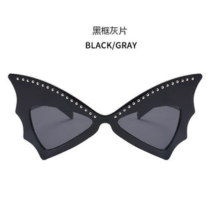 Oversize Sunglasses Women Bat Sharp Shades Sun glasses Rivet Big Frame Sunglass Personality Dance Party Glasses