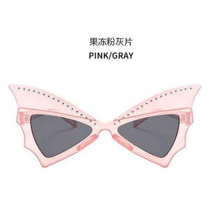 Oversize Sunglasses Women Bat Sharp Shades Sun glasses Rivet Big Frame Sunglass Personality Dance Party Glasses
