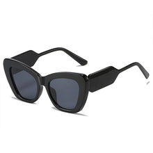 Carica l'immagine nel visualizzatore di Gallery, Oversize Cat Eyes Verde Rosa Occhiali da sole Donna 2023 Designer di marca Occhiali da sole per donna Lunettes De Marque Femme 
