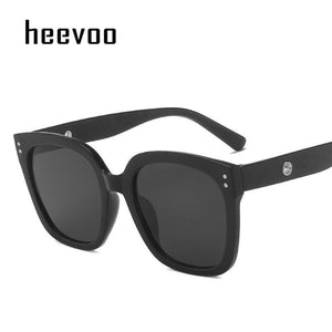 Occhiali oversize Occhiali da sole quadrati da uomo Donna Gentle Brand Rivet Oro Argento Nero Elegante Ladies Eyewear Gafas de sol UV400