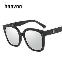 Carica l&#39;immagine nel visualizzatore di Gallery, Occhiali oversize Occhiali da sole quadrati da uomo Donna Gentle Brand Rivet Oro Argento Nero Elegante Ladies Eyewear Gafas de sol UV400