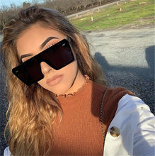 Carica l&#39;immagine nel visualizzatore di Gallery, Occhiali da sole quadrati sfumati oversize da donna da uomo con lenti piatte in un unico pezzo occhiali da sole da donna marca 2023 tonalità specchio 