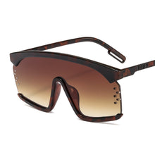 Load image into Gallery viewer, Oversized Mask Sunglasses Men Women Vintage One-Piece Sun Glasses 2023 Large Windproof Sand Goggles Protective Glasses UV400