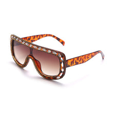 Carica l&#39;immagine nel visualizzatore di Gallery, Oversized One Piece Sunglasses Women  Diamond Flat Sun Glasses Men UV400 Punk Rhinestone Handmade Eyewear Gafas De Sol