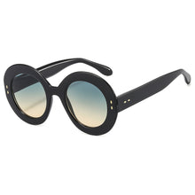 Carica l&#39;immagine nel visualizzatore di Gallery, Occhiali da sole rosa oversize per donne sexy UV400 2023 Occhiali da sole con montatura verde sfumata di marca di marca grande 