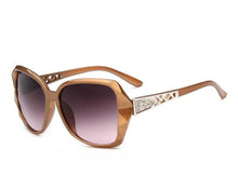 Load image into Gallery viewer, Oversized Retro Nail Decoration Women tom Sunglasses Brand Designer Men Integrated Lens Shades UV400 Lunettes de soleil