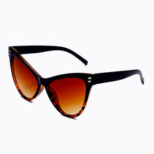 Load image into Gallery viewer, Oversized Sexy Cat Eye Sunglasses Women 2023 Brand Designer Triangle Mirror Cateye Sun Glasses Female Lens Shades UV400 Oculos