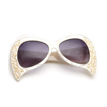 Load image into Gallery viewer, Oversized Shades Women Sunglasses Black Square Glasses Big Frame Vintage Retro Glasses Female Unisex Oculos Feminino