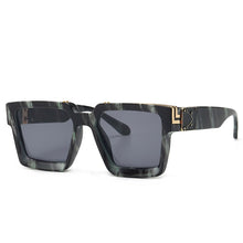 Load image into Gallery viewer, Oversized Square Men Sunglasses Women Metal Decoration Big Frame Sun Glasses Classic Gradient Eyeglasses UV400