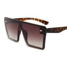 Carica l'immagine nel visualizzatore di Gallery, Occhiali da sole quadrati oversize da donna 2023 di marca Flat Top Rosso Nero Lenti trasparenti One Piece Uomo Gafas Ombra Specchio UV400