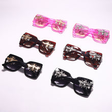 Load image into Gallery viewer, Oversized Square Sunglasses Women Punk Gradient Sun Glasses Men UV400 Big Frame Shades Bee Eyewear  Brand Designer