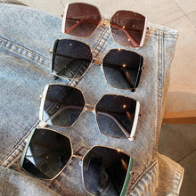 Load image into Gallery viewer, Oversized Sun Glasses for Woman  Shade UV 400 Black Sunglasses Women  Designer Eyeglasses Square  Big Frame Sunglasses