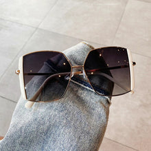 Load image into Gallery viewer, Oversized Sun Glasses for Woman  Shade UV 400 Black Sunglasses Women  Designer Eyeglasses Square  Big Frame Sunglasses