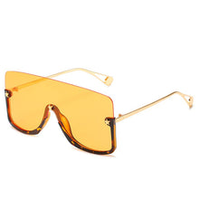 Carica l'immagine nel visualizzatore di Gallery, Oversized Sunglasses Women 2023 One Piece Goggle Sunglasses Men  Brand Designer Gradient Mask Sunglasses Eyewear